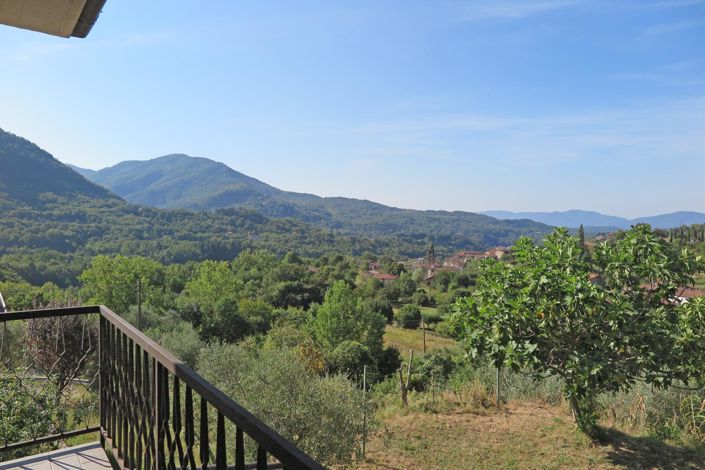 Image No.30-5 Bed Property for sale