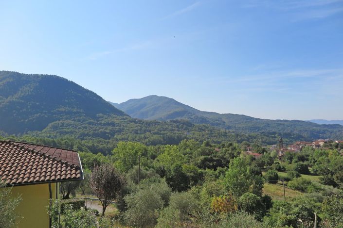 Image No.32-5 Bed Property for sale