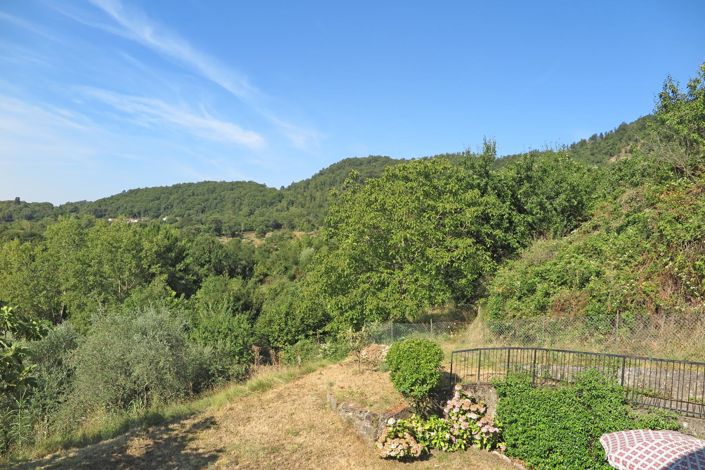 Image No.34-5 Bed Property for sale