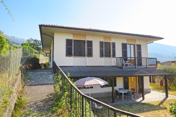 Image No.35-5 Bed Property for sale