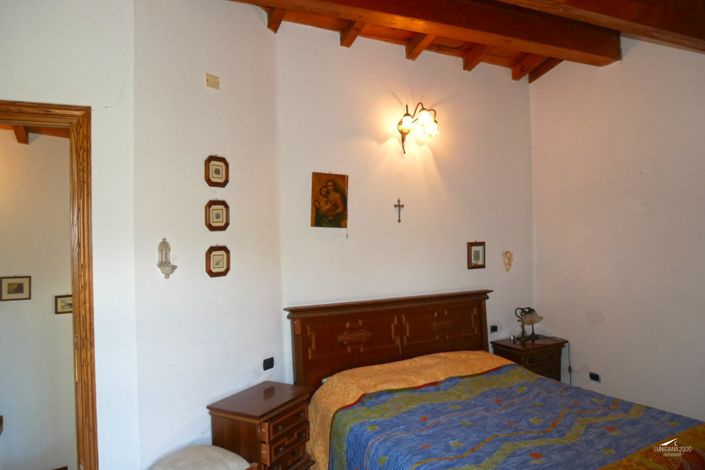 Image No.32-2 Bed Property for sale