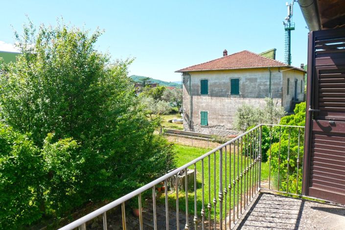 Image No.36-2 Bed Property for sale