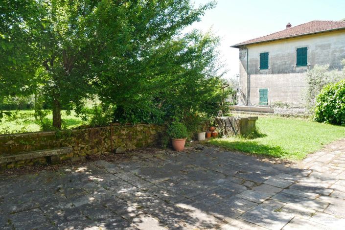 Image No.8-2 Bed Property for sale