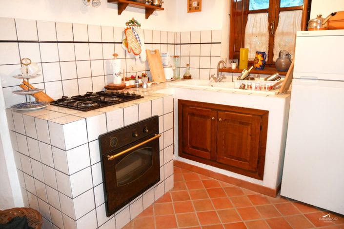 Image No.9-3 Bed Property for sale