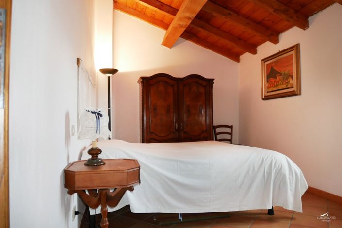 Image No.19-3 Bed Property for sale