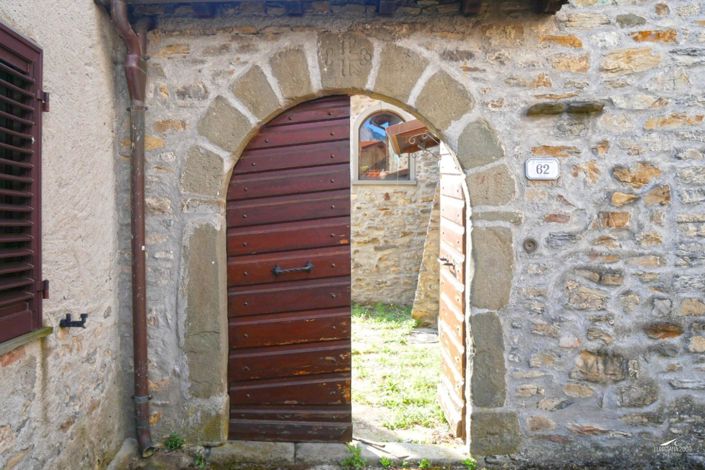 Image No.32-Propriété de 3 chambres à vendre à Fivizzano