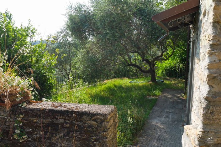 Image No.38-3 Bed Property for sale