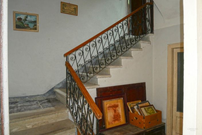 Image No.17-5 Bed Property for sale