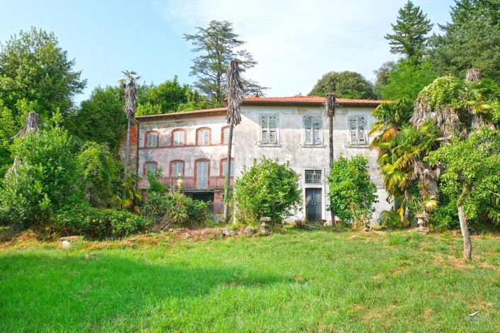 Image No.2-5 Bed Property for sale