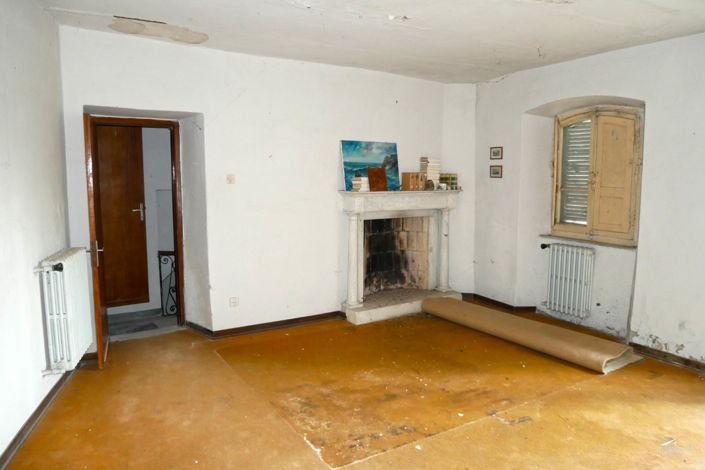 Image No.21-5 Bed Property for sale