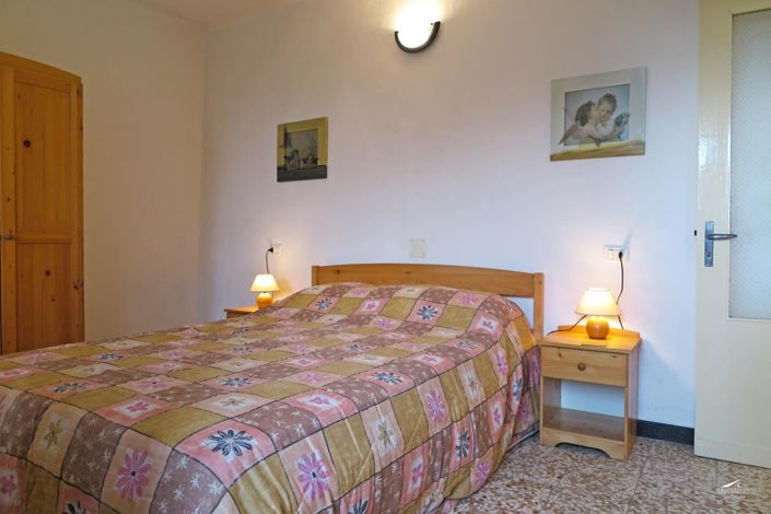 Image No.17-2 Bed Village House for sale