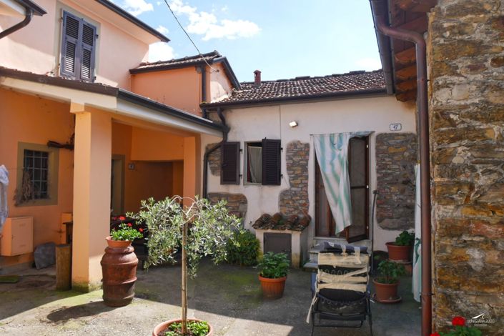 Image No.3-Maison de village de 2 chambres à vendre à Fivizzano