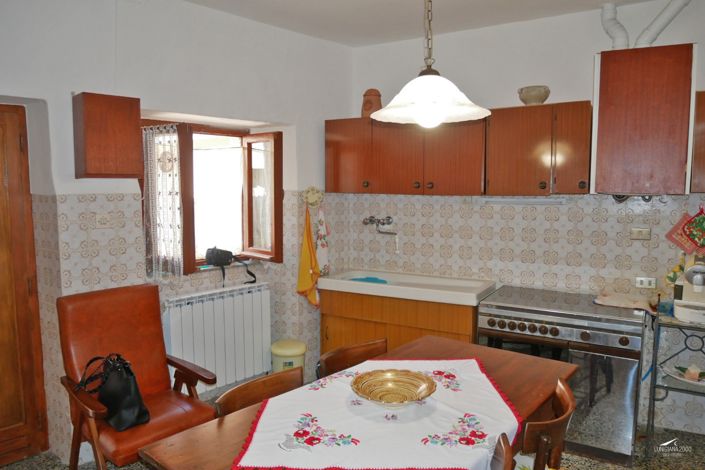 Image No.8-Maison de village de 2 chambres à vendre à Fivizzano