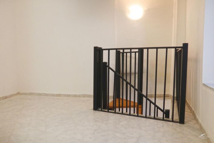 Image No.15-2 Bed Property for sale