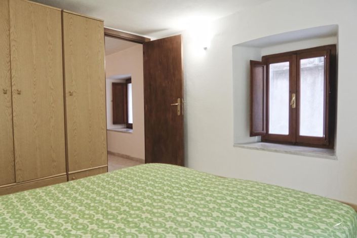 Image No.20-2 Bed Property for sale