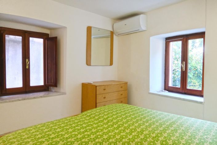 Image No.21-2 Bed Property for sale