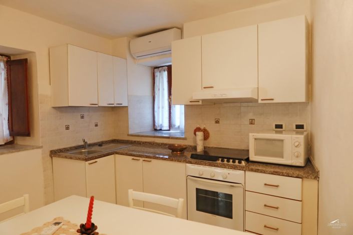 Image No.9-2 Bed Property for sale