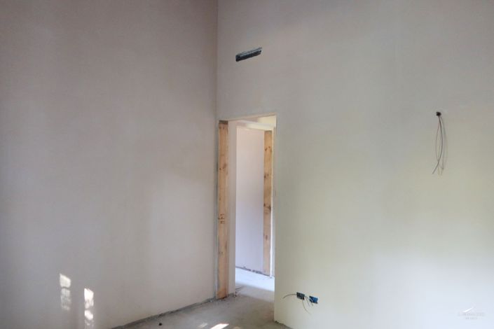Image No.18-2 Bed Property for sale