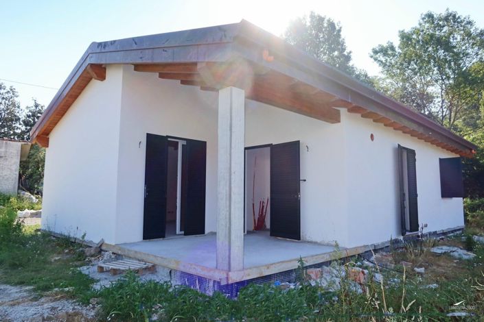 Image No.3-2 Bed Property for sale