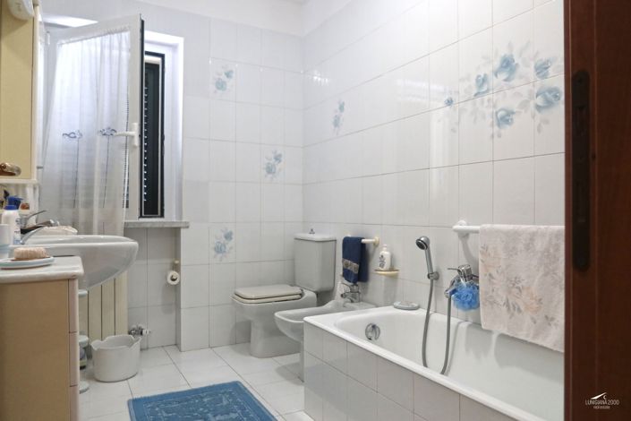 Image No.10-Appartement de 3 chambres à vendre à Fivizzano