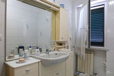 1753712648ibvi5ezeqkmtun