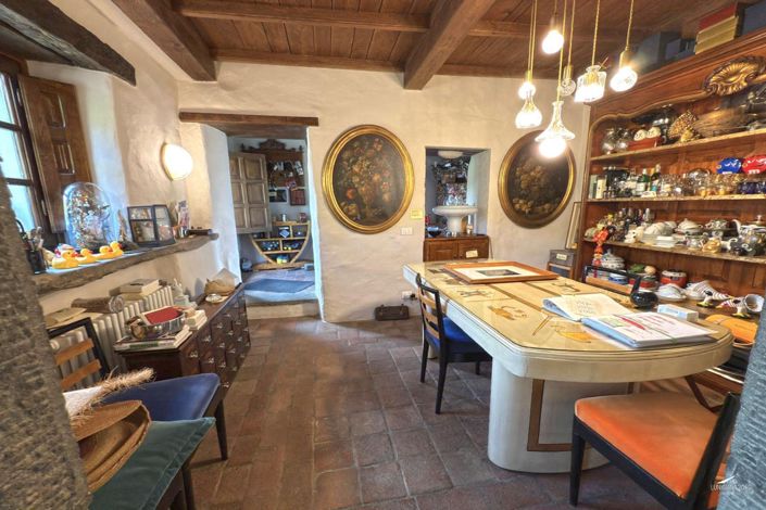 Image No.12-6 Bed Farmhouse for sale