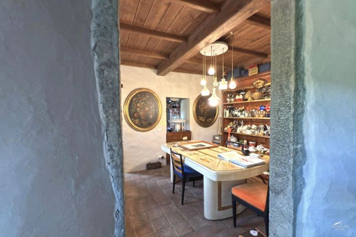 Image No.13-6 Bed Farmhouse for sale