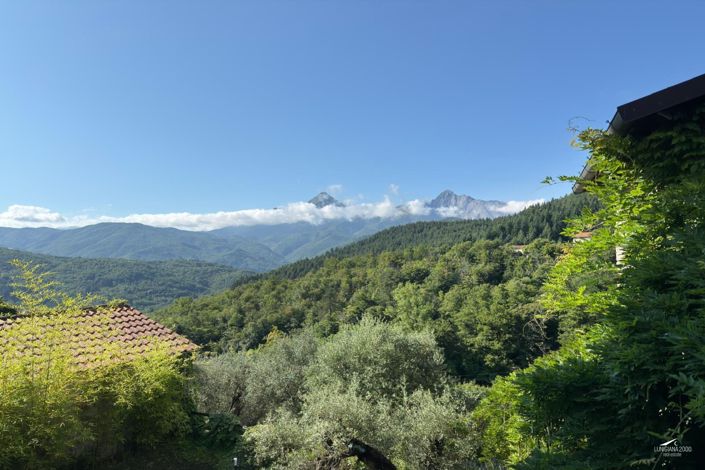 Image No.26-6 Bed Farmhouse for sale