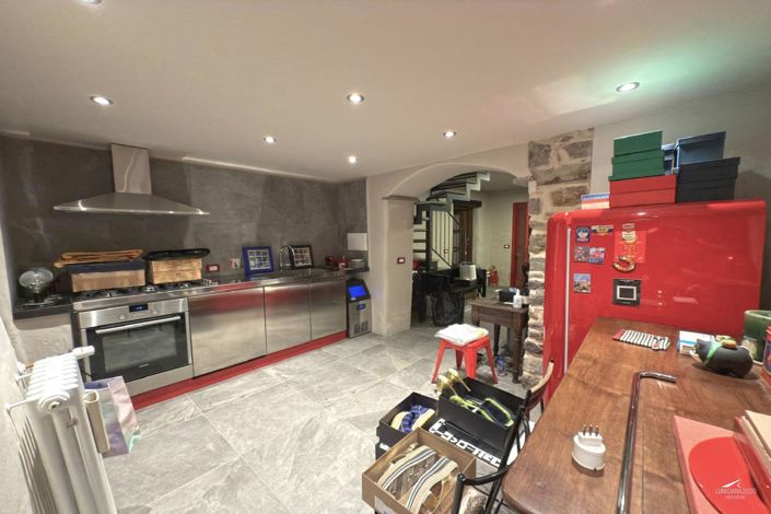 Image No.37-6 Bed Farmhouse for sale