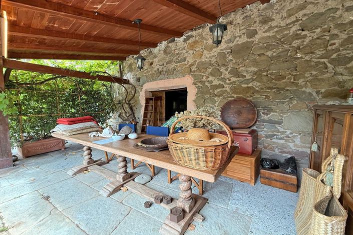 Image No.56-6 Bed Farmhouse for sale