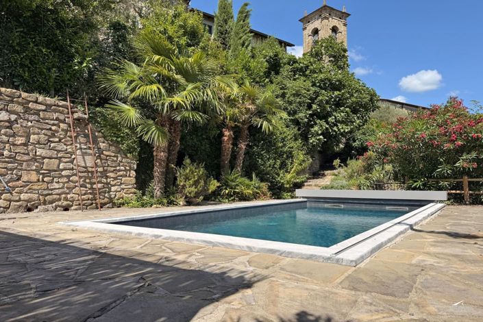 Image No.66-6 Bed Farmhouse for sale