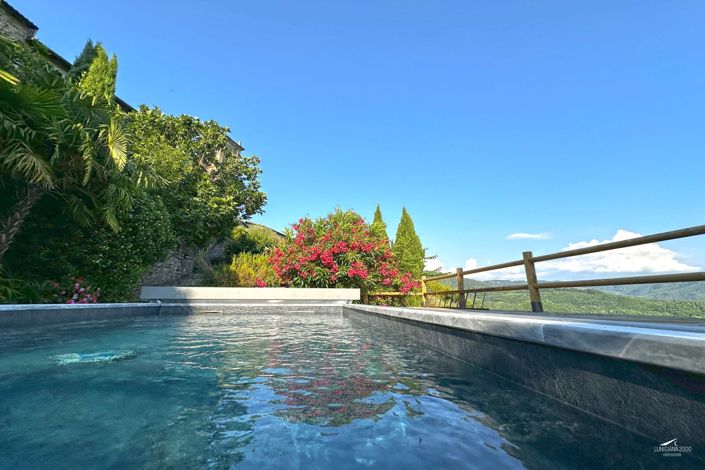 Image No.69-6 Bed Farmhouse for sale