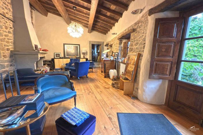 Image No.7-6 Bed Farmhouse for sale