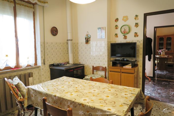 Image No.11-Propriété de 2 chambres à vendre à Aulla