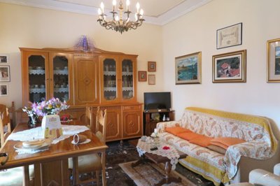 1733754891sj6a6oloh69x0f