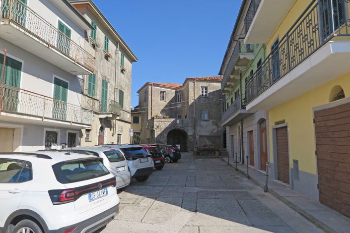 Image No.1-Propriété de 6 chambres à vendre à Fosdinovo