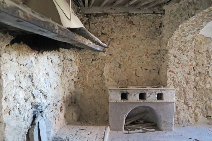 Image No.13-6 Bed Property for sale