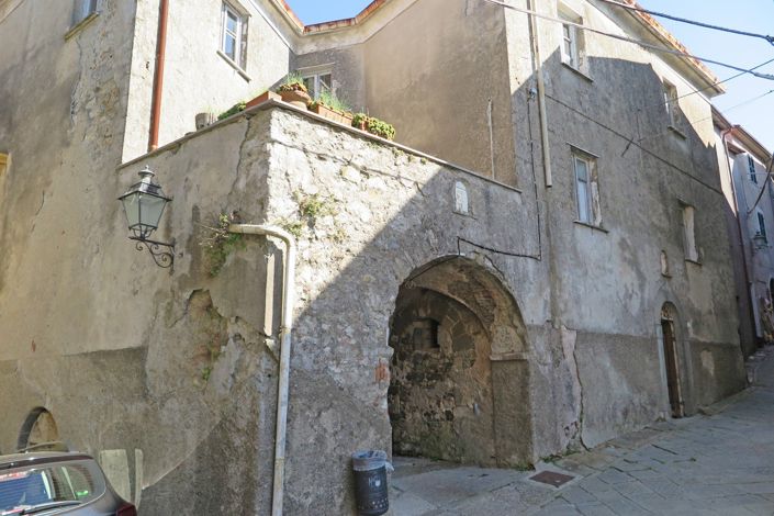 Image No.3-6 Bed Property for sale