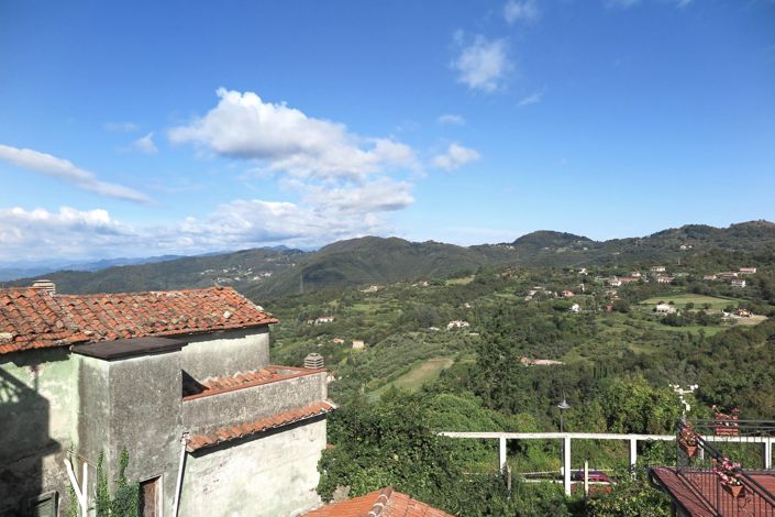 Image No.37-6 Bed Property for sale