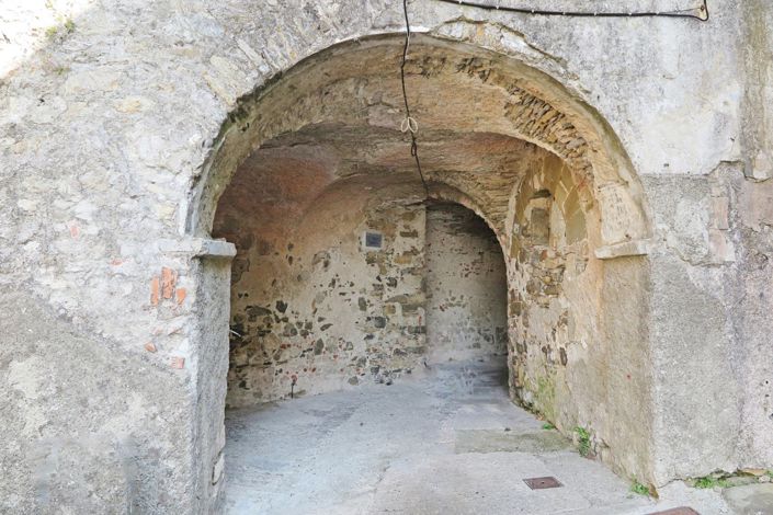 Image No.44-6 Bed Property for sale