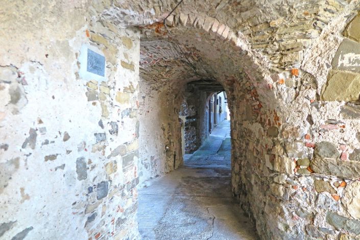 Image No.45-6 Bed Property for sale