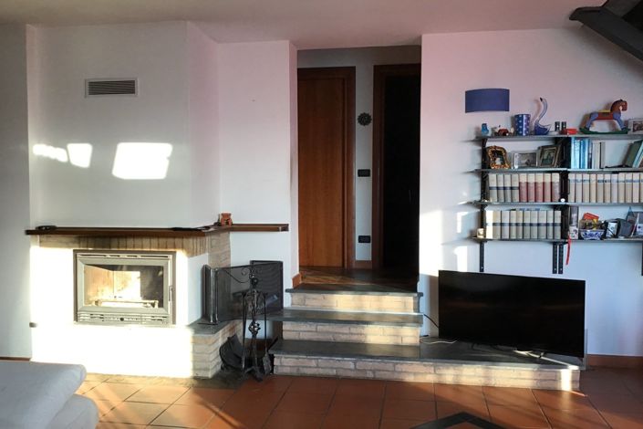 Image No.13-3 Bed Property for sale