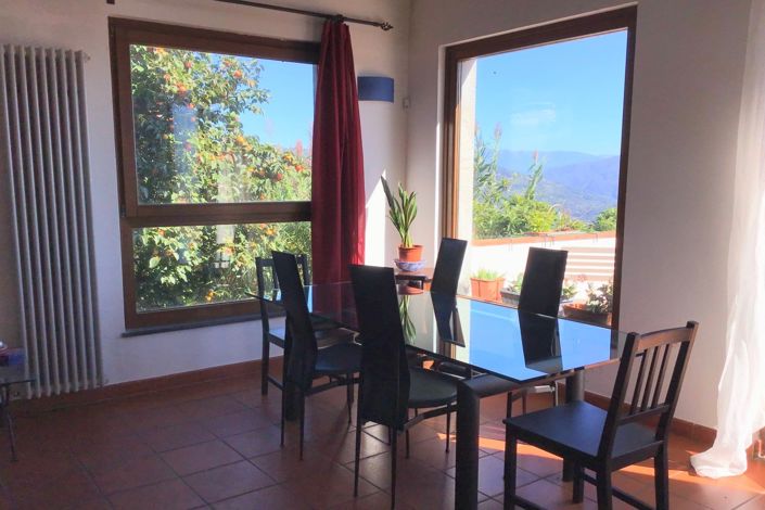 Image No.23-3 Bed Property for sale