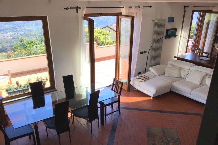 Image No.25-3 Bed Property for sale