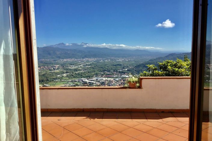 Image No.26-3 Bed Property for sale