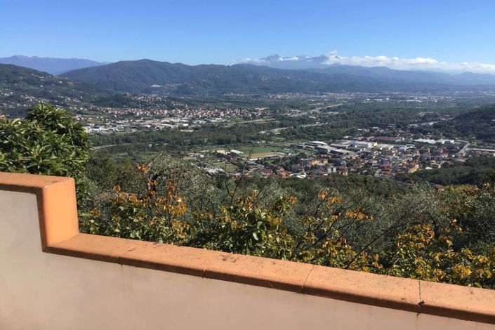 Image No.28-3 Bed Property for sale