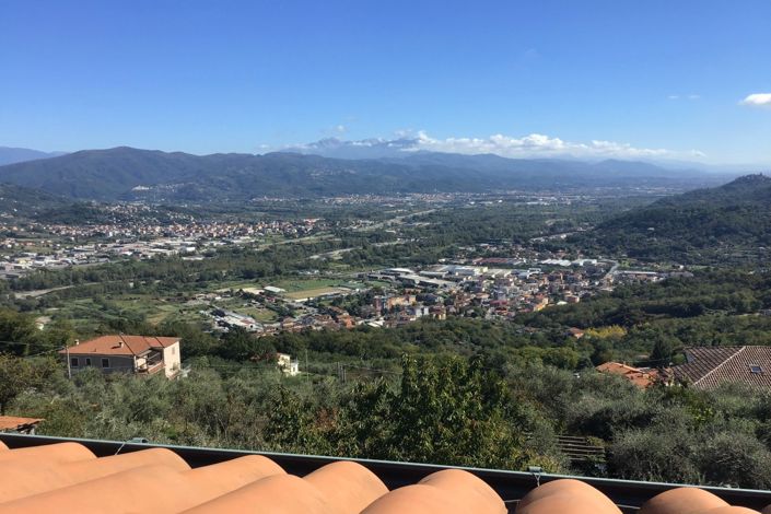 Image No.44-3 Bed Property for sale