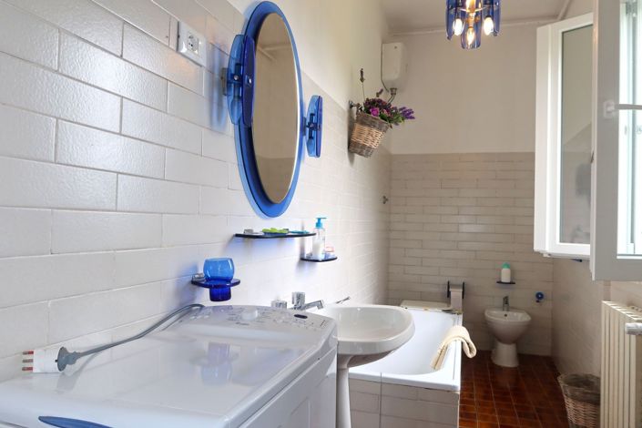 Image No.22-2 Bed Property for sale