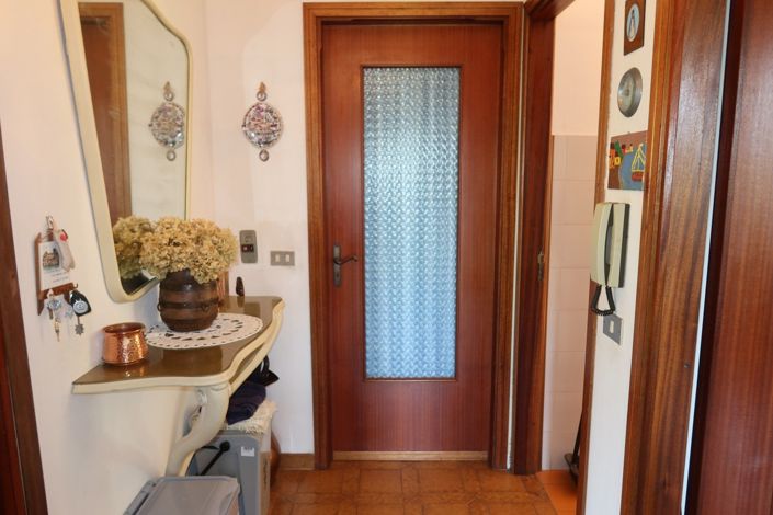 Image No.12-4 Bed Property for sale