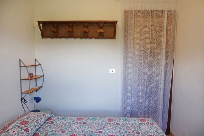 Image No.25-4 Bed Property for sale